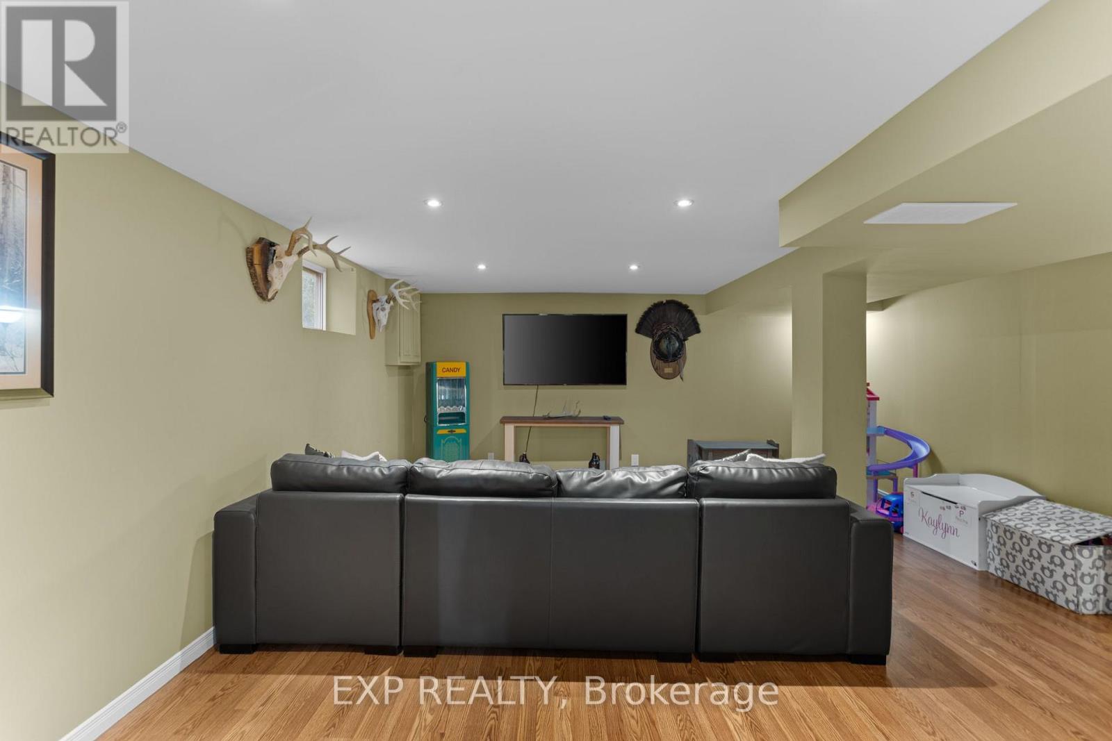 62 Randall Avenue Property Photo 18