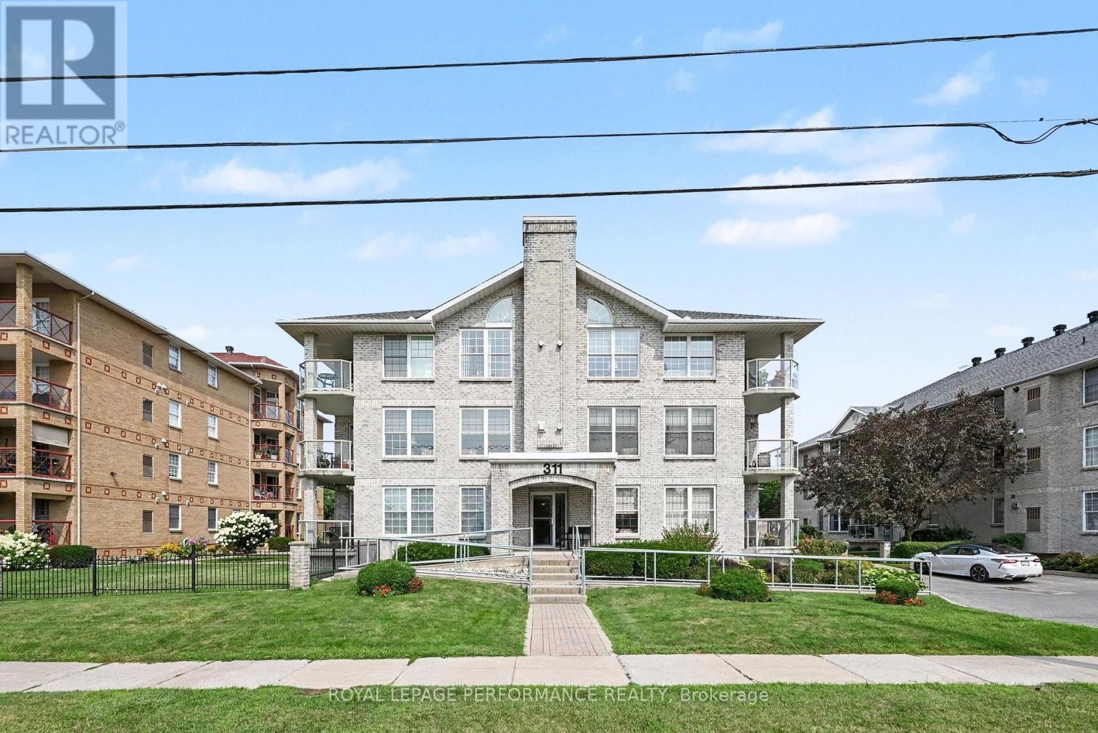 204 - 311 Water Street W Property Photo 2