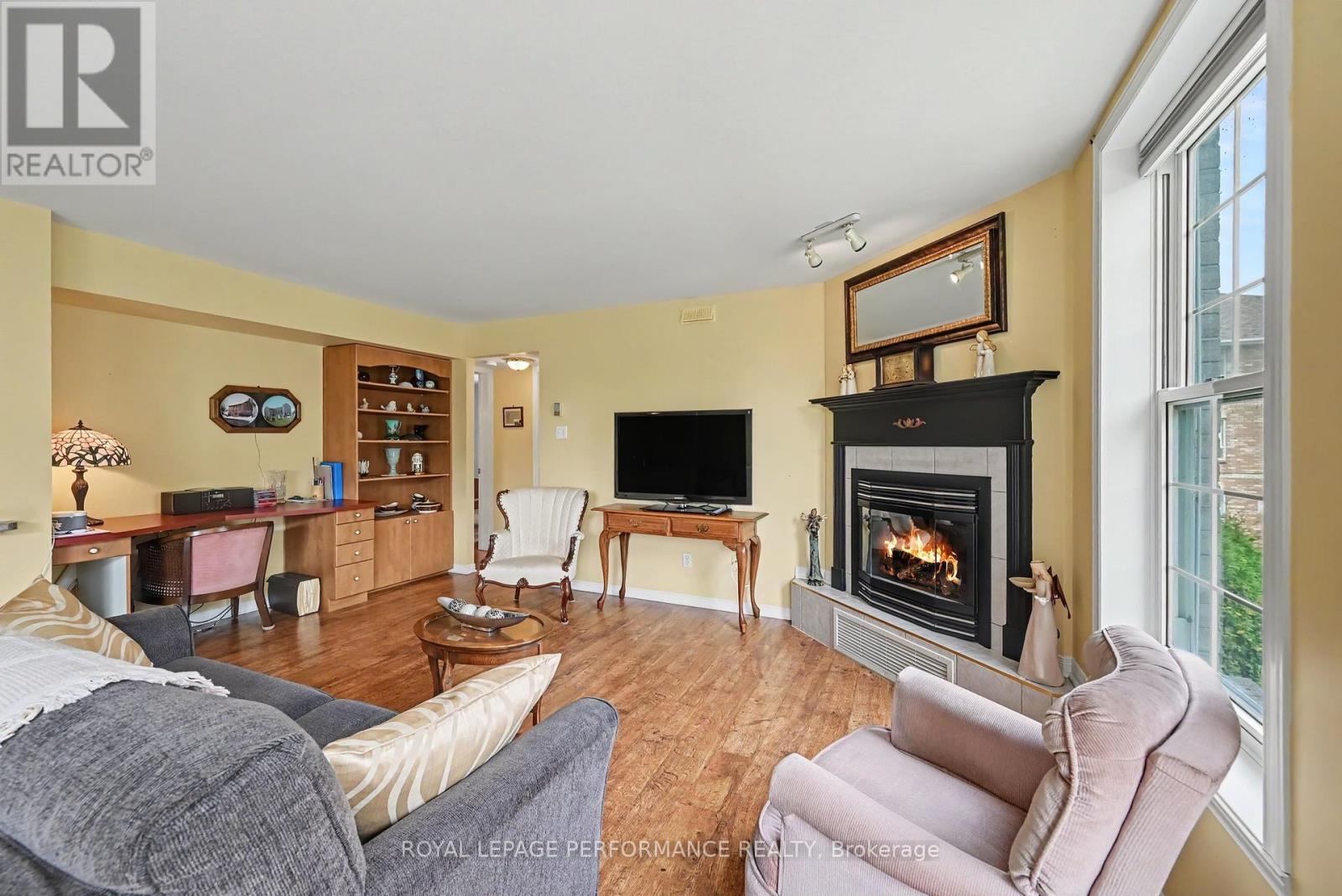 204 - 311 Water Street W Property Photo 6