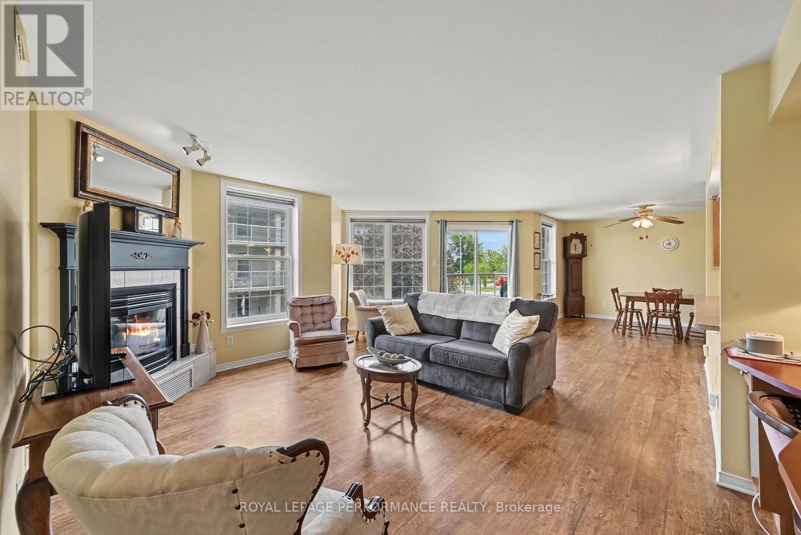 204 - 311 Water Street W Property Photo 8