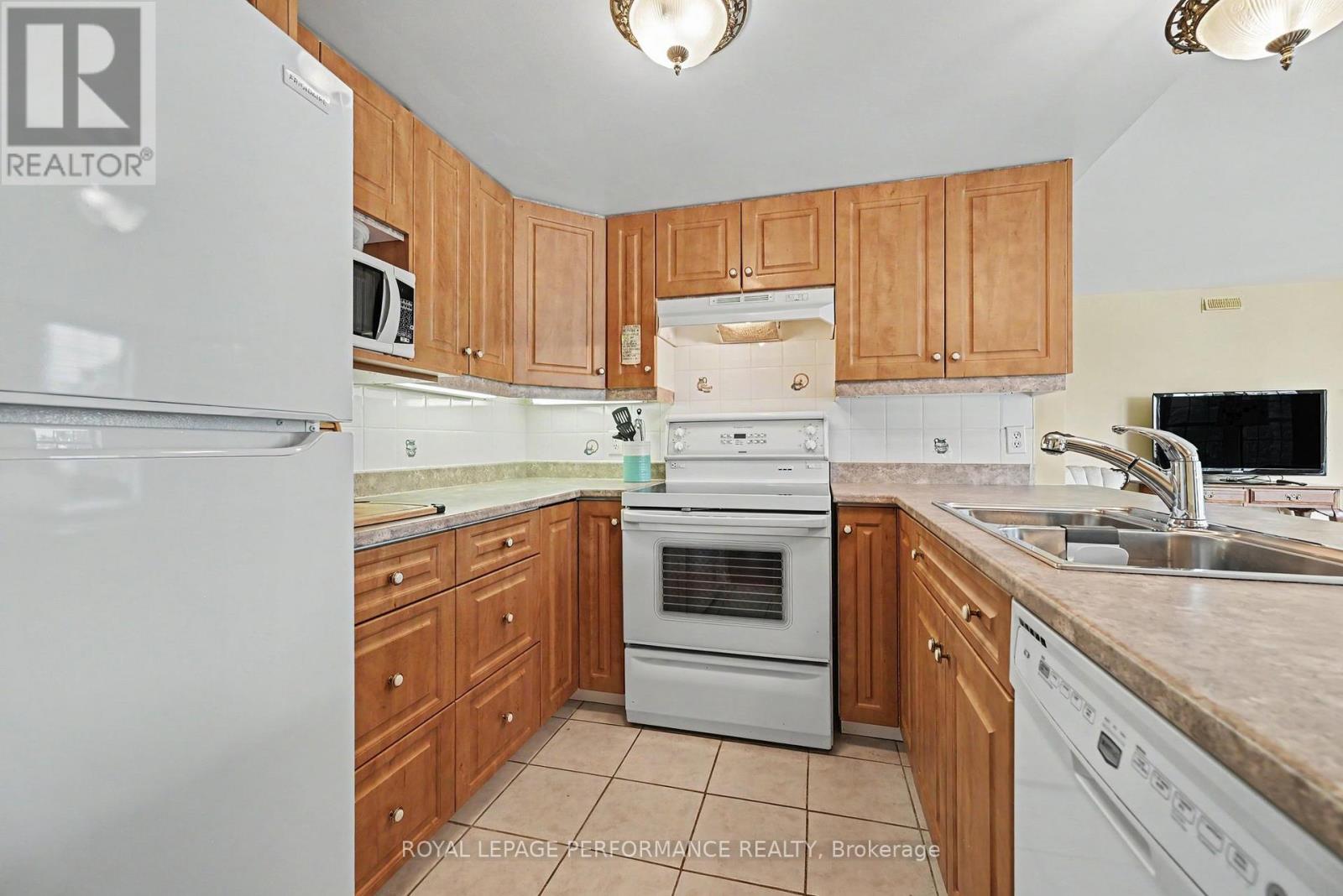 204 - 311 Water Street W Property Photo 13