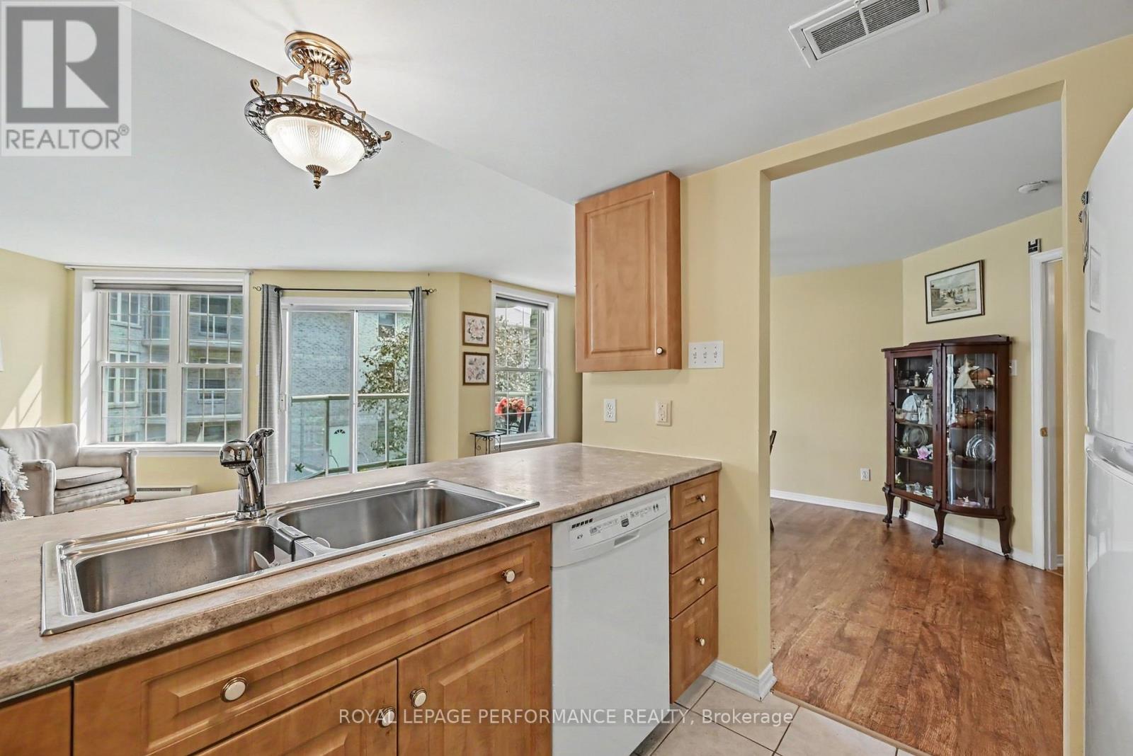 204 - 311 Water Street W Property Photo 15