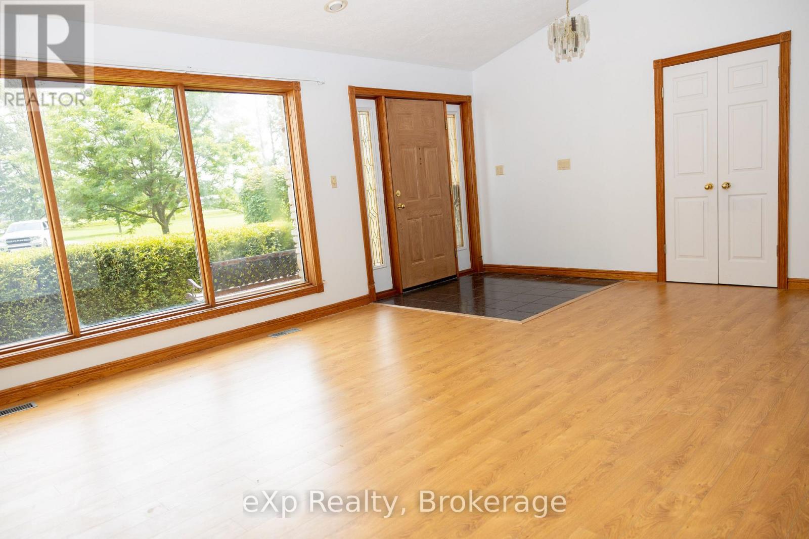 541031 14 Concession N Property Photo 5
