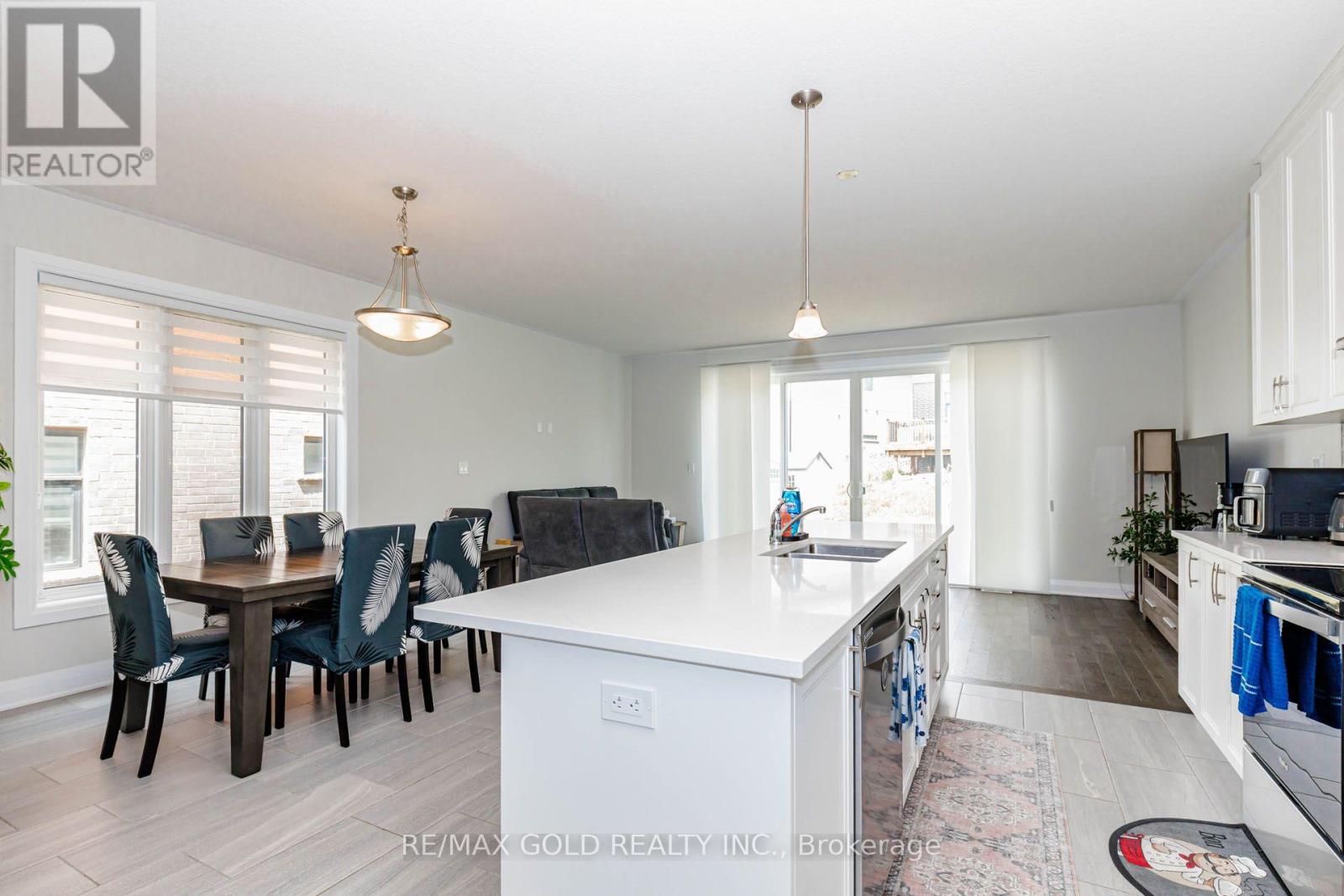 617 Benninger Drive Property Photo 8
