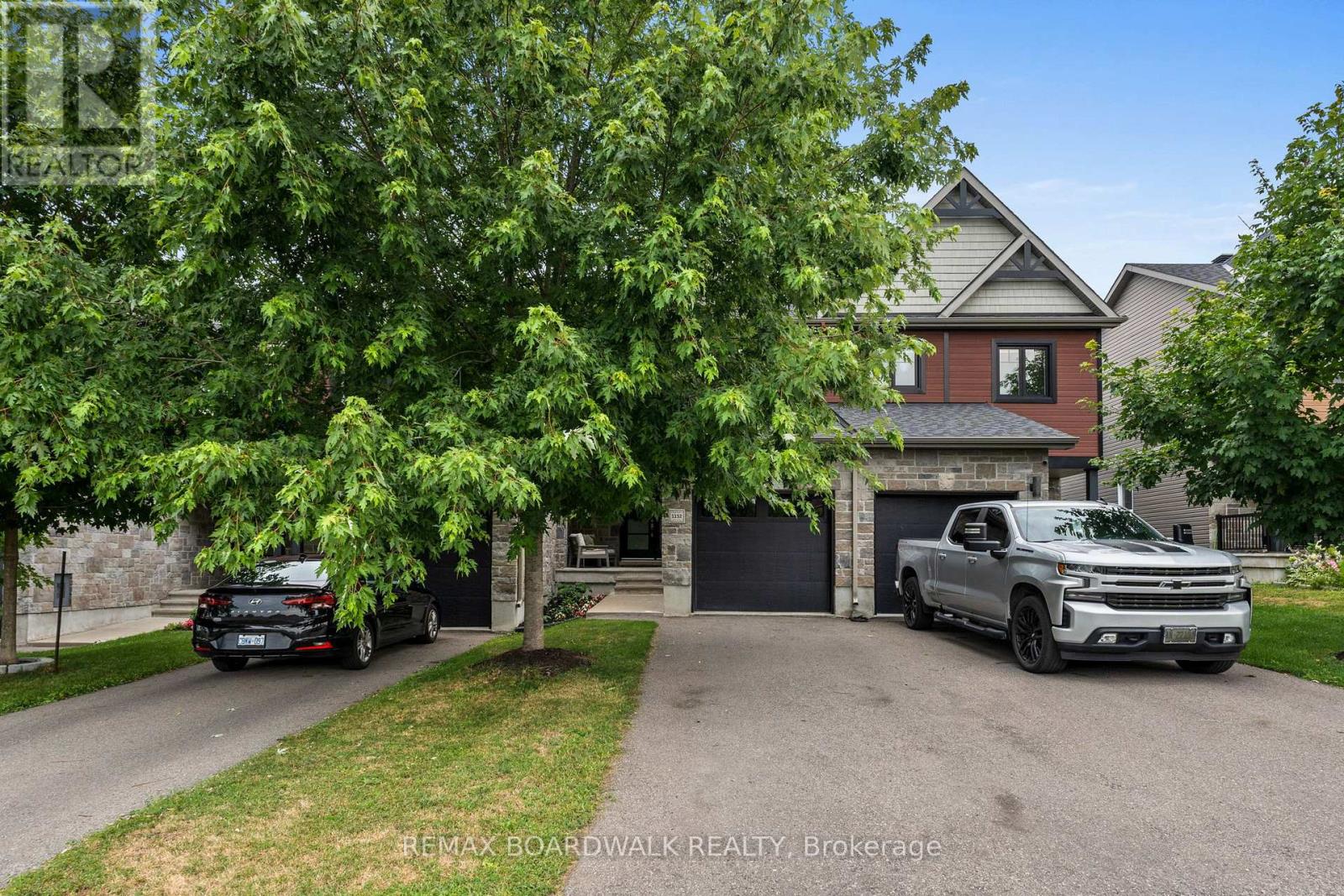 1152 DOCTEUR CORBEIL BOULEVARD