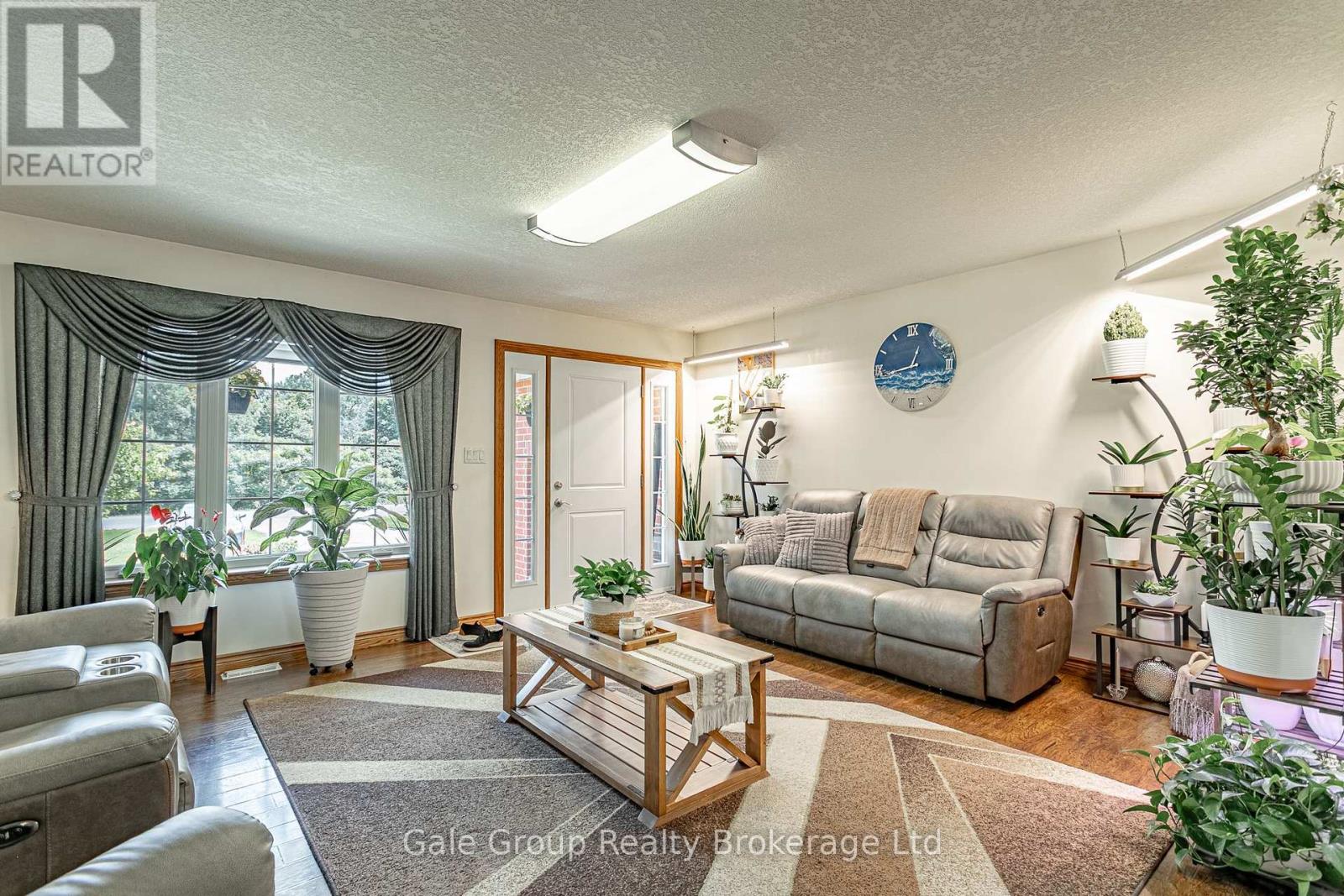 6657 Plank Road Property Photo 6
