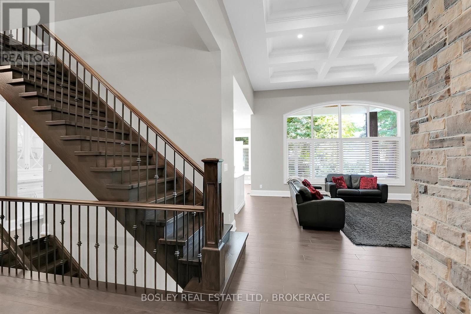 94 Terrence Park Drive Property Photo 33