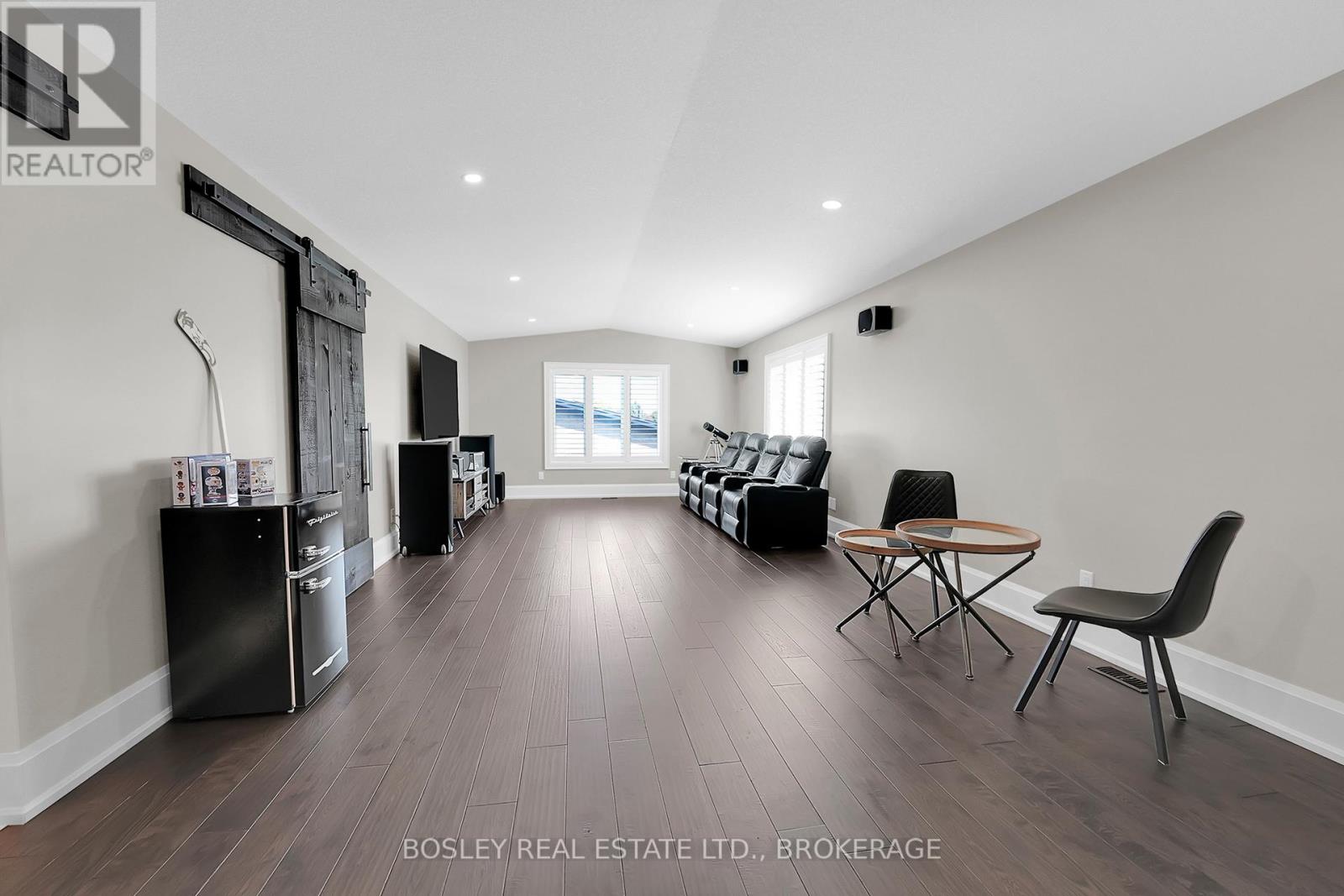 94 Terrence Park Drive Property Photo 34