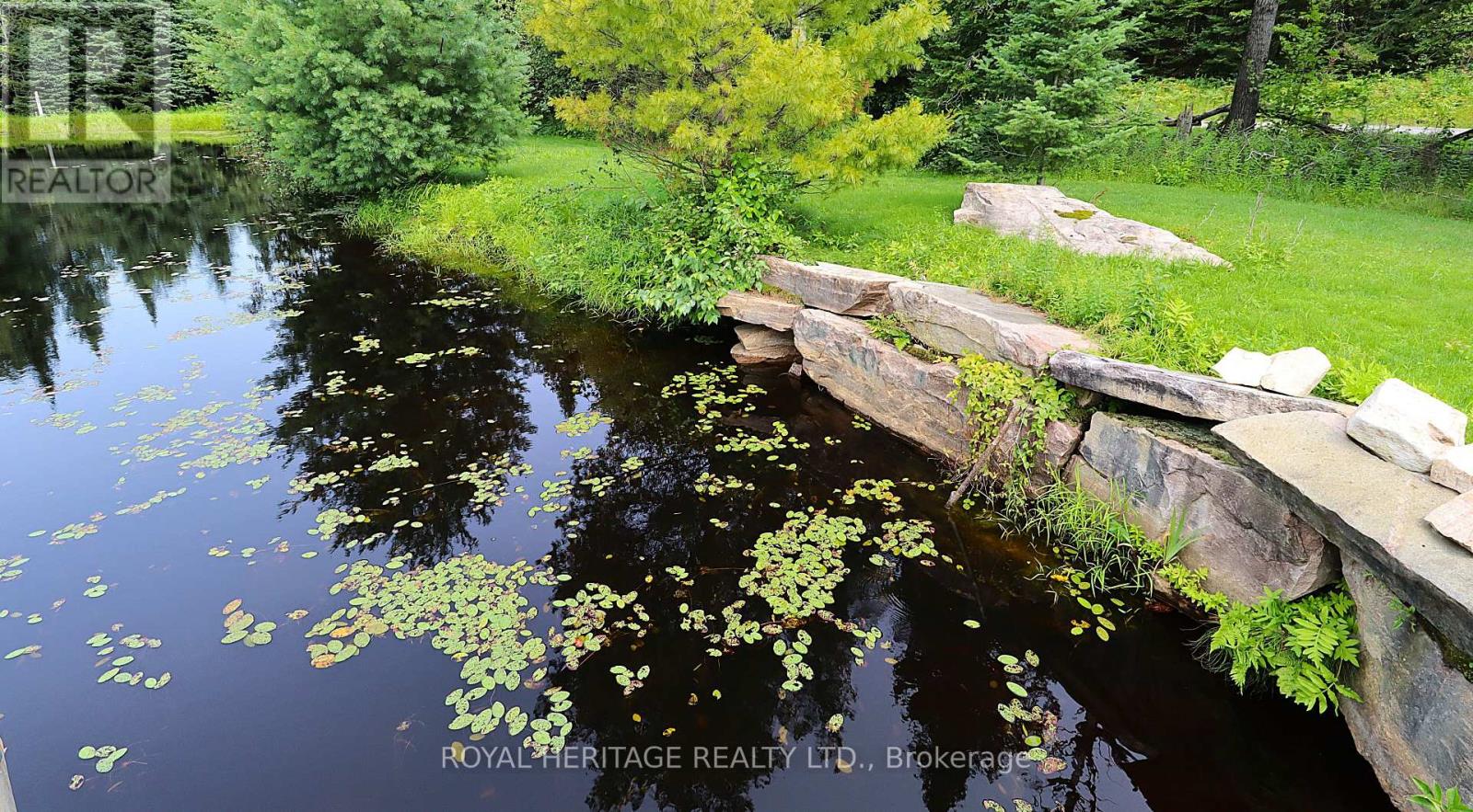 1118 Dutch Line Road E Property Photo 5