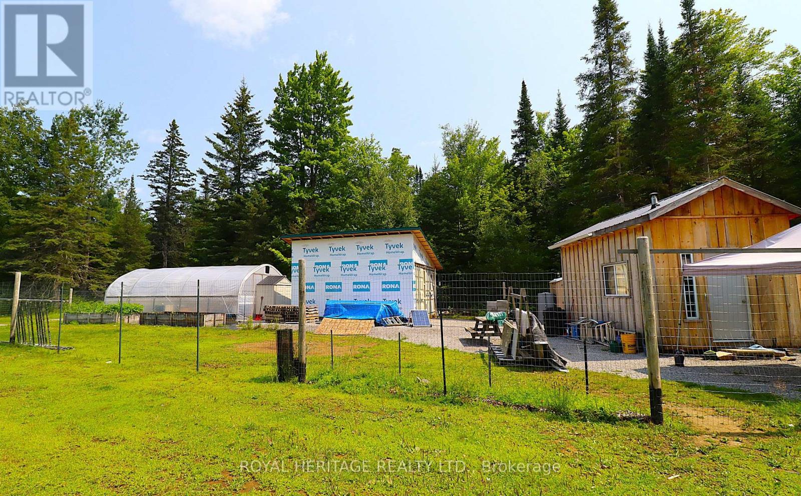 1118 Dutch Line Road E Property Photo 15