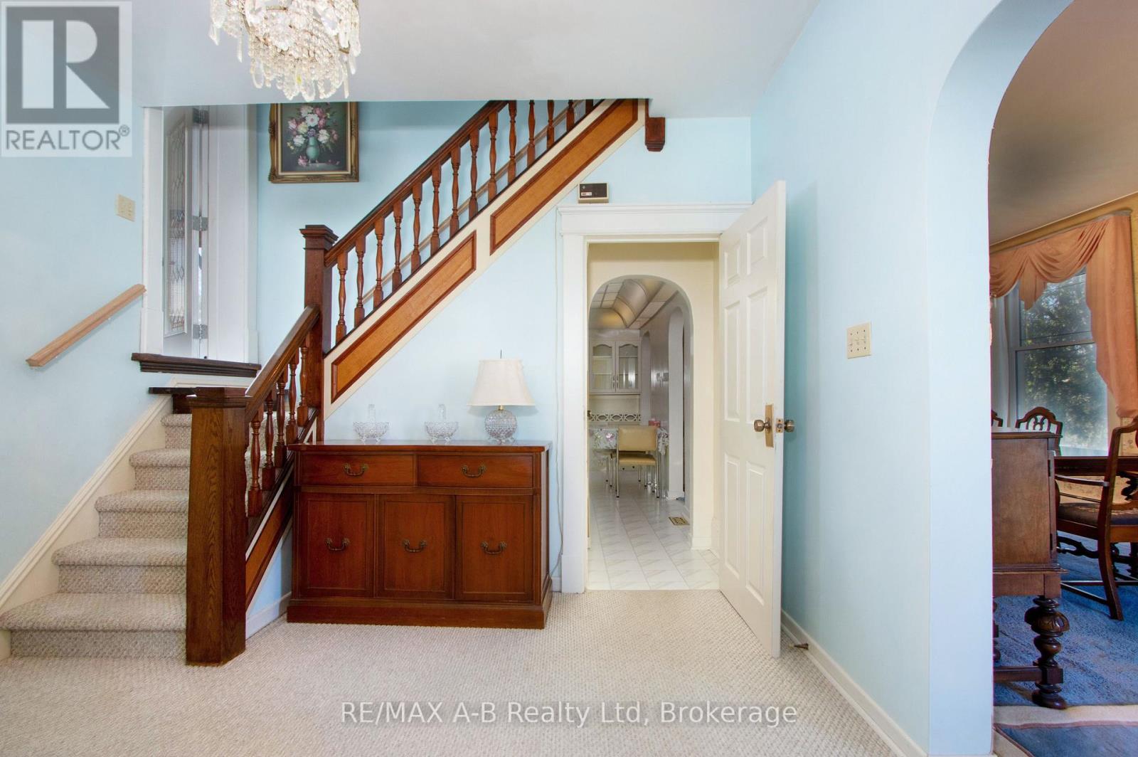 235 William Street Property Photo 4