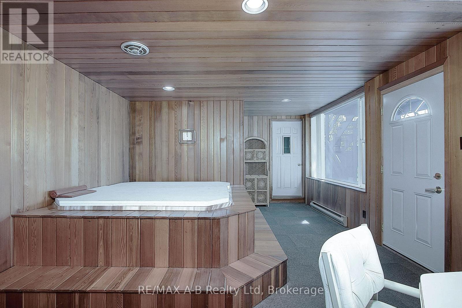 235 William Street Property Photo 18