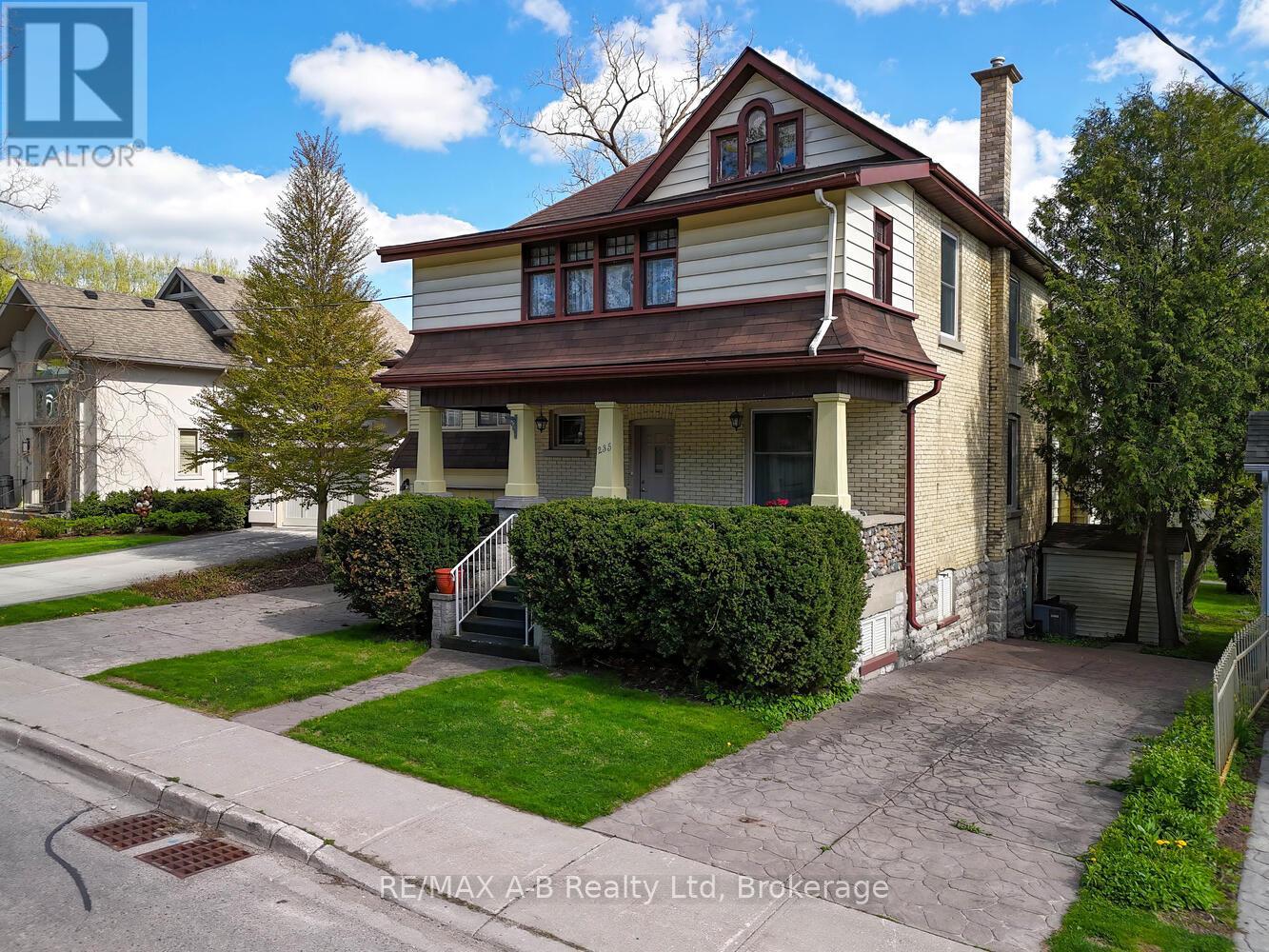 235 William Street Property Photo 29