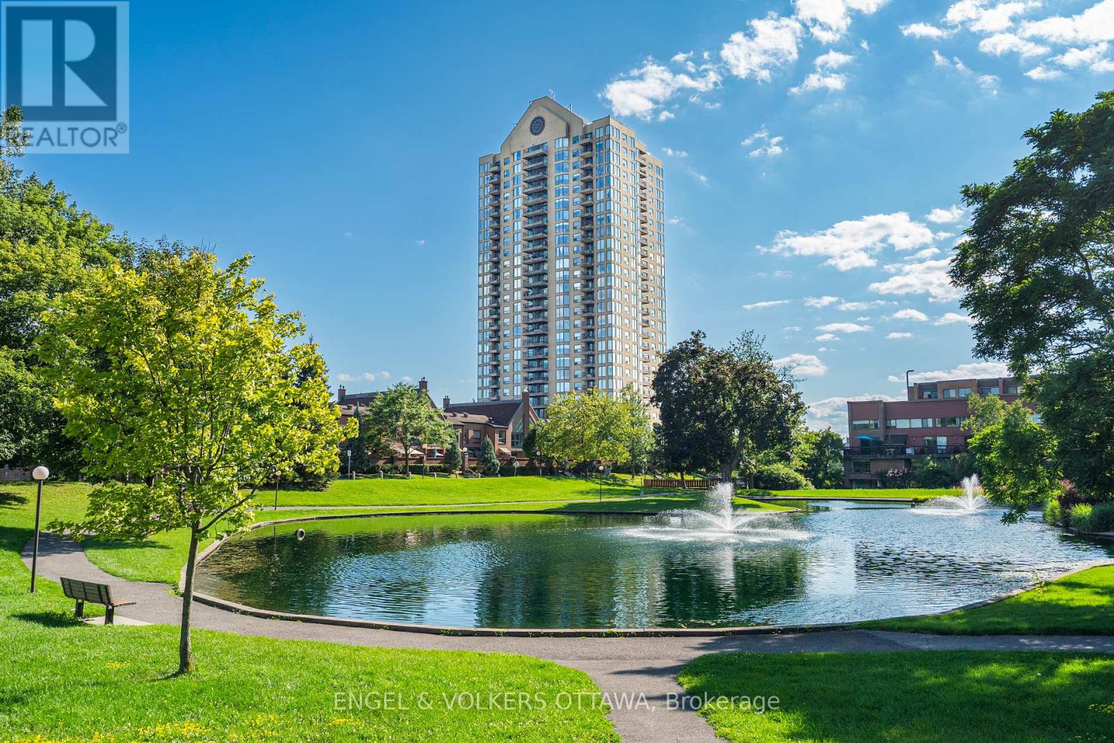 205 - 545 ST LAURENT BOULEVARD Property Photo 1