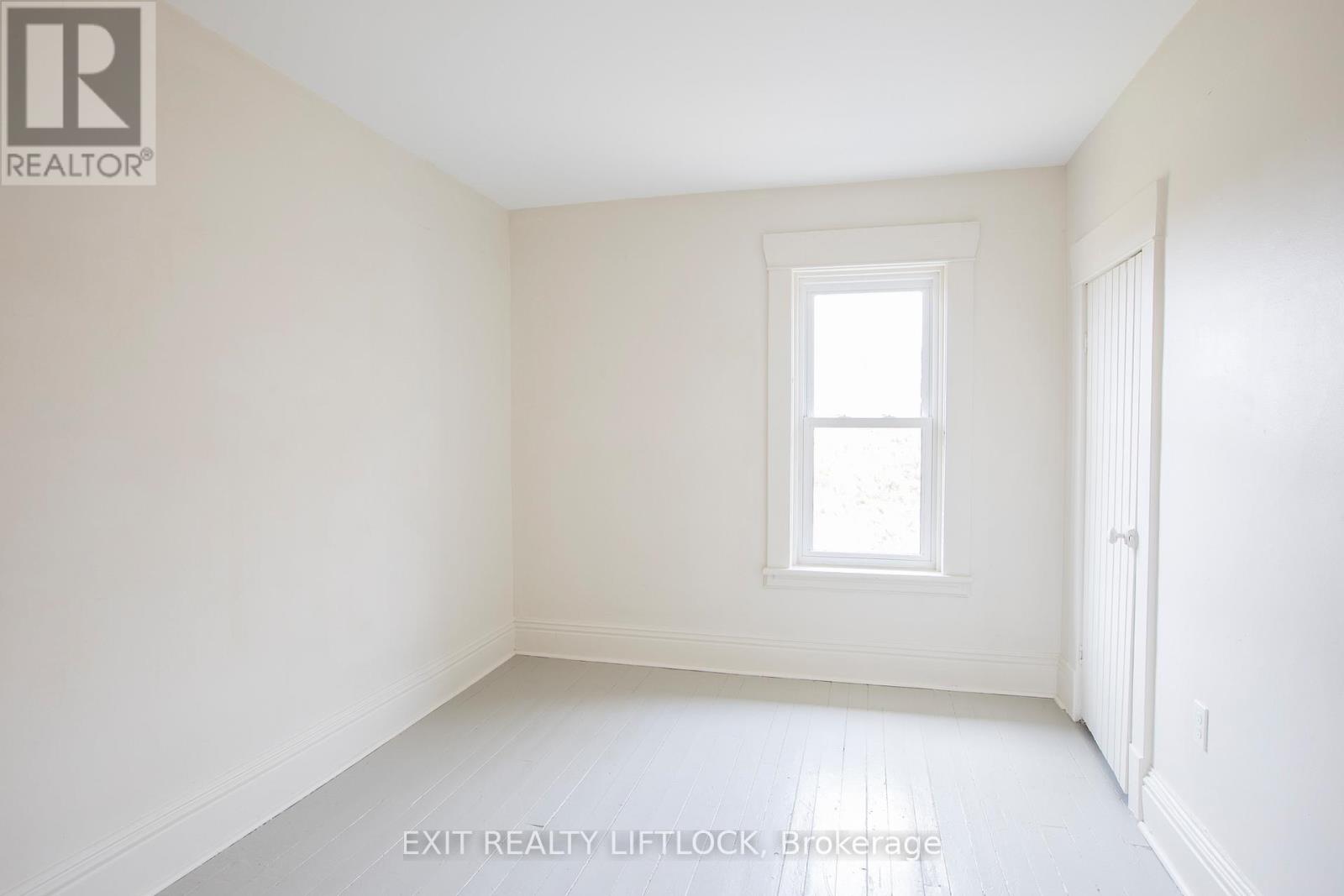 4922 Highway 7 Property Photo 18