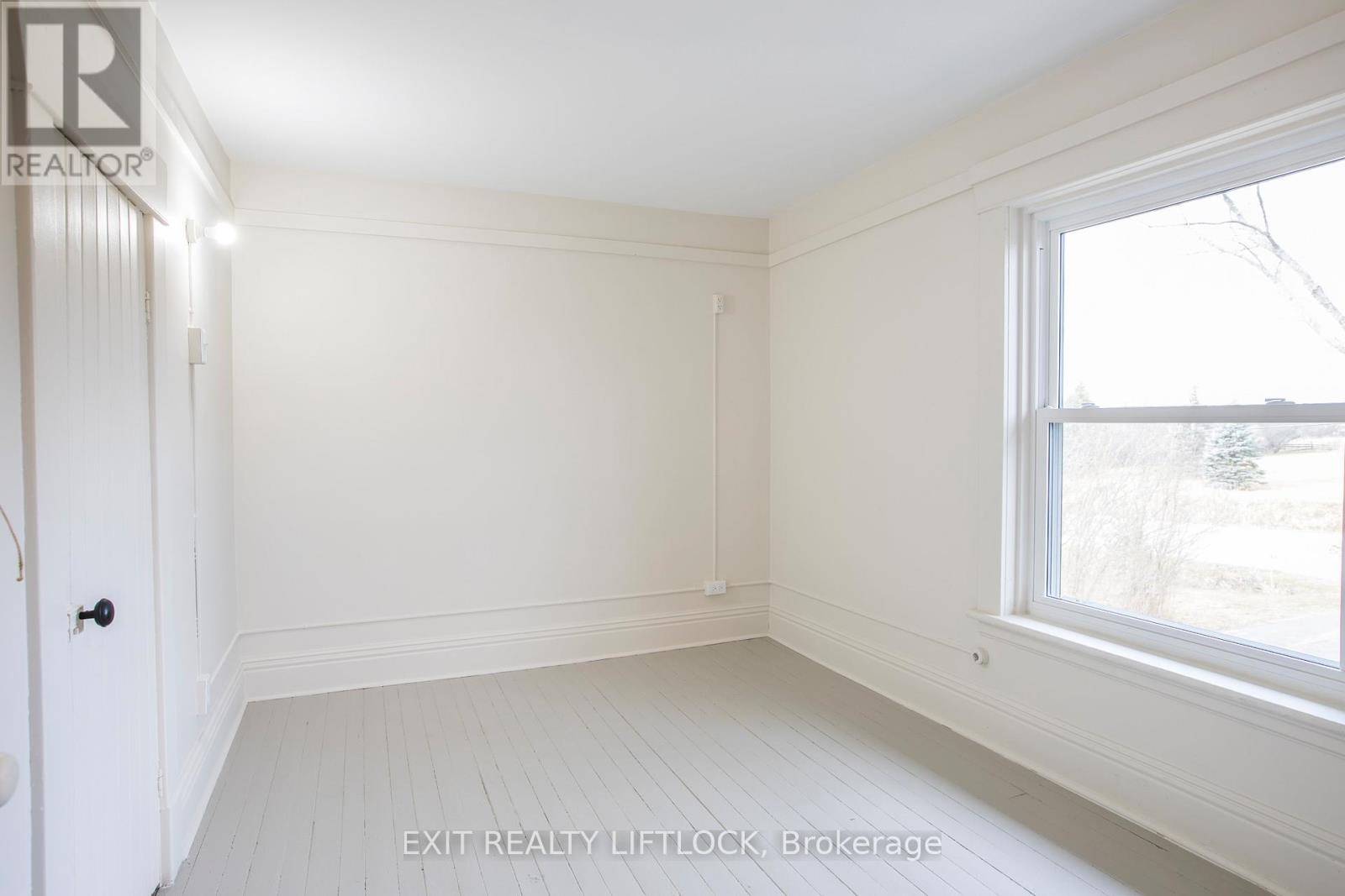 4922 Highway 7 Property Photo 20