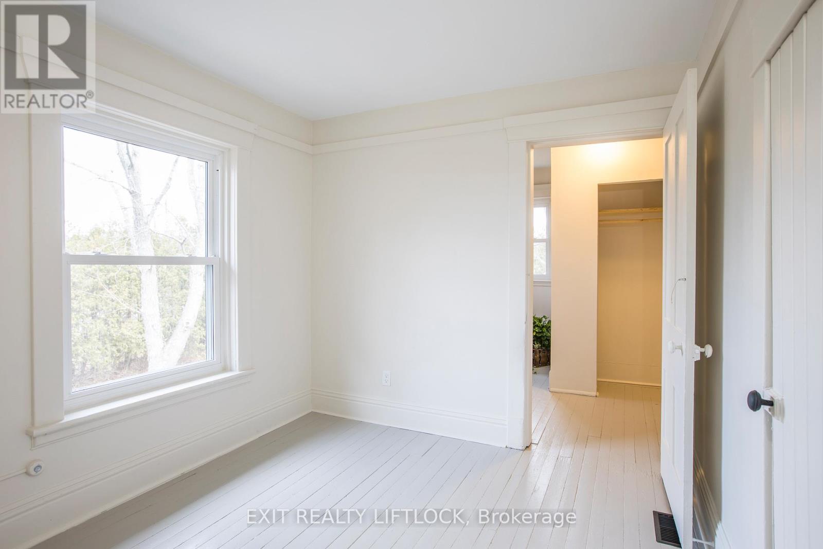 4922 Highway 7 Property Photo 21