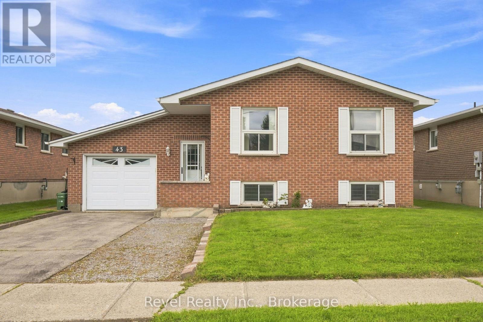 43 WILSON AVENUE