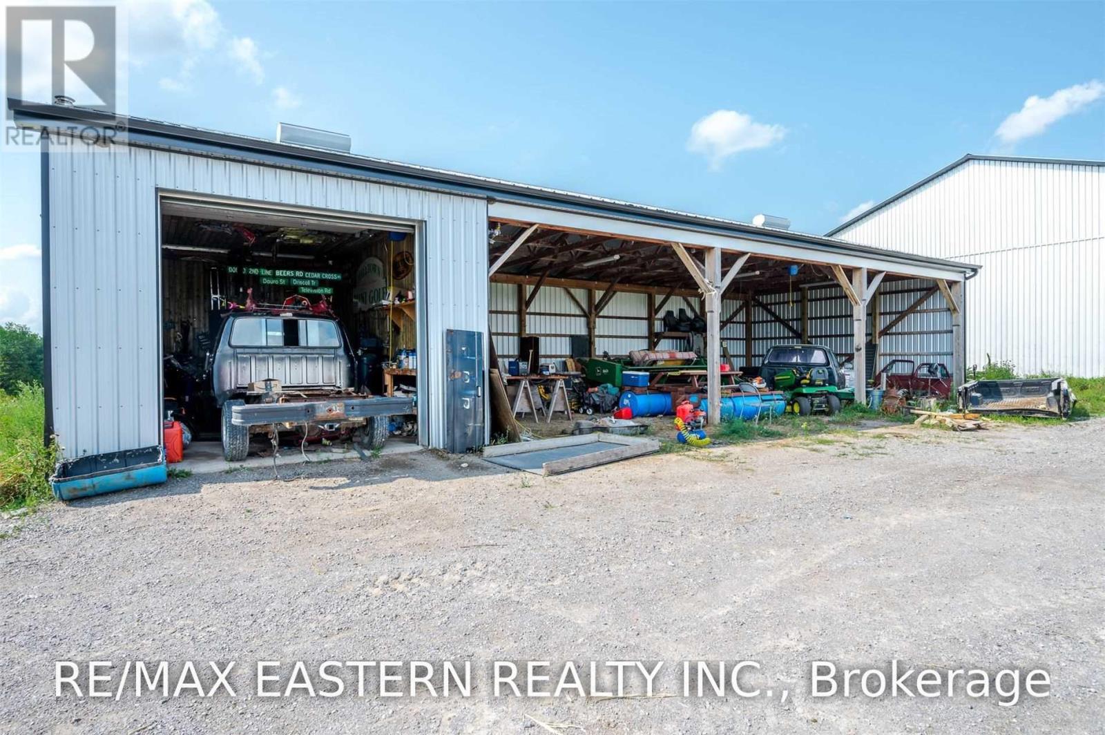 583 Second Line Property Photo 6