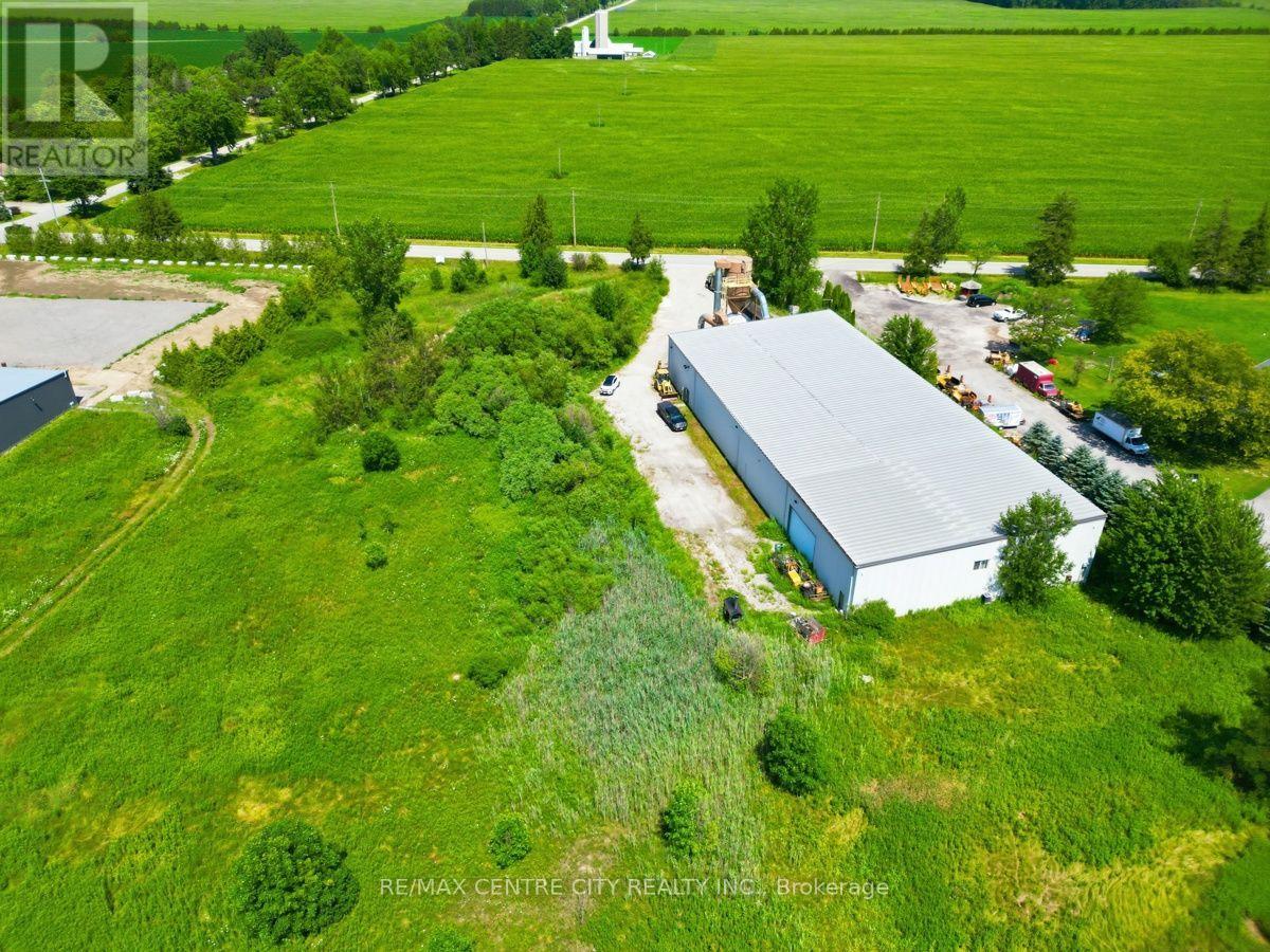 23819 Coldstream Road Property Photo 7