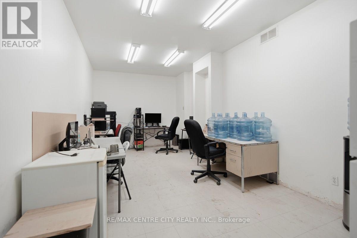 23819 Coldstream Road Property Photo 21