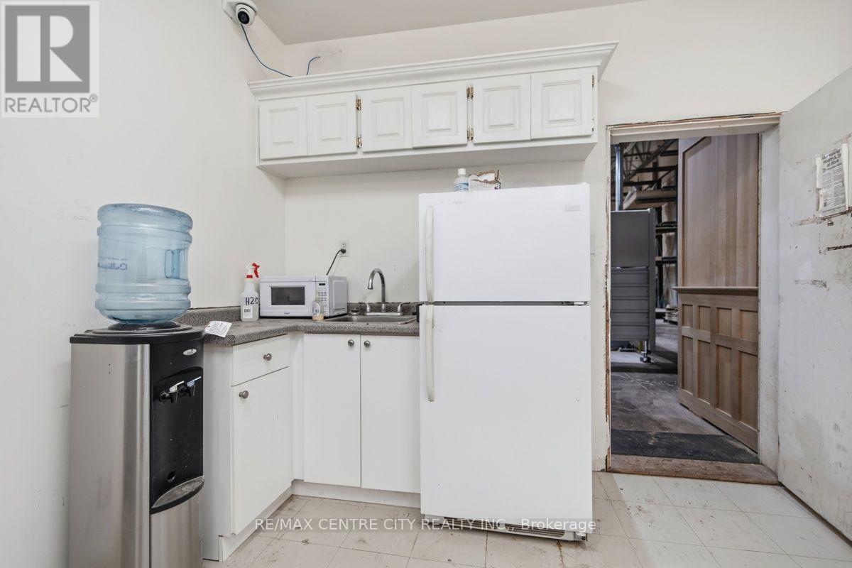 23819 Coldstream Road Property Photo 22