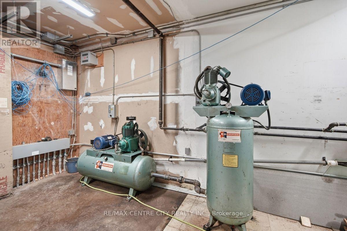 23819 Coldstream Road Property Photo 24