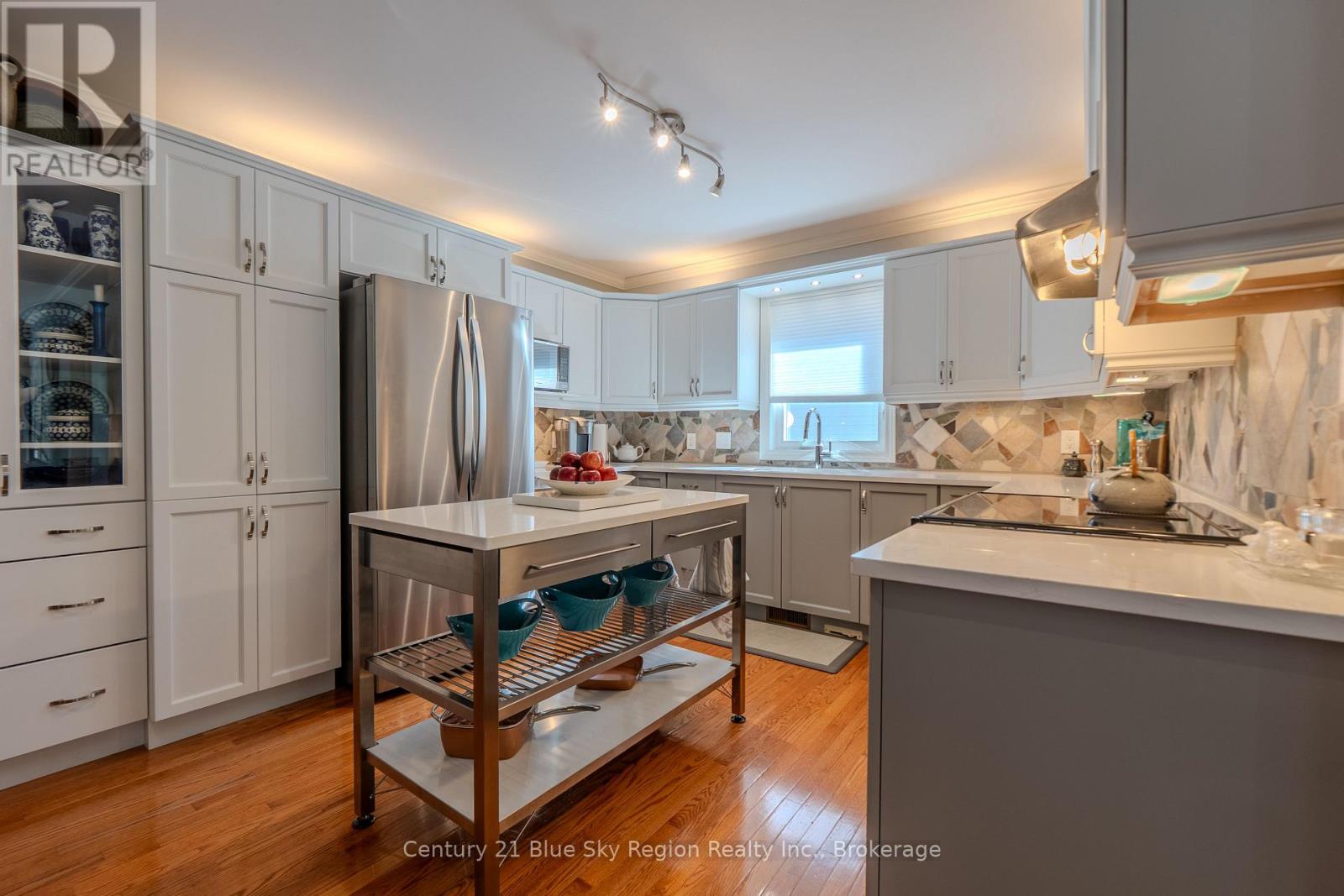 33 Golf Course Road Property Photo 6