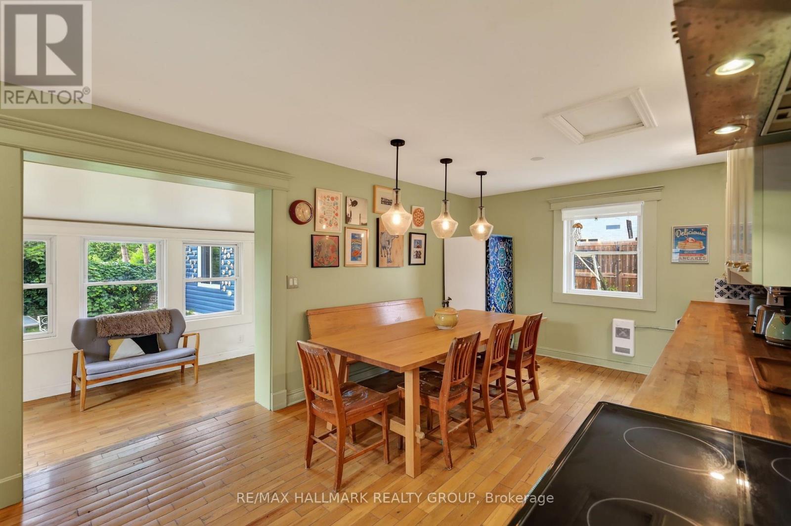 664 Center Street Property Photo 14