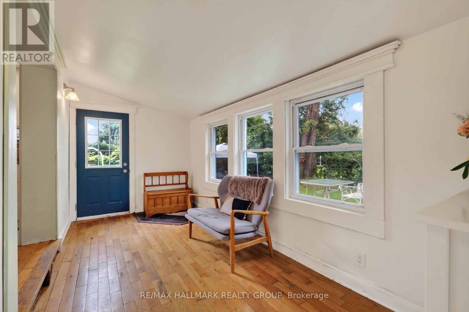 664 Center Street Property Photo 19