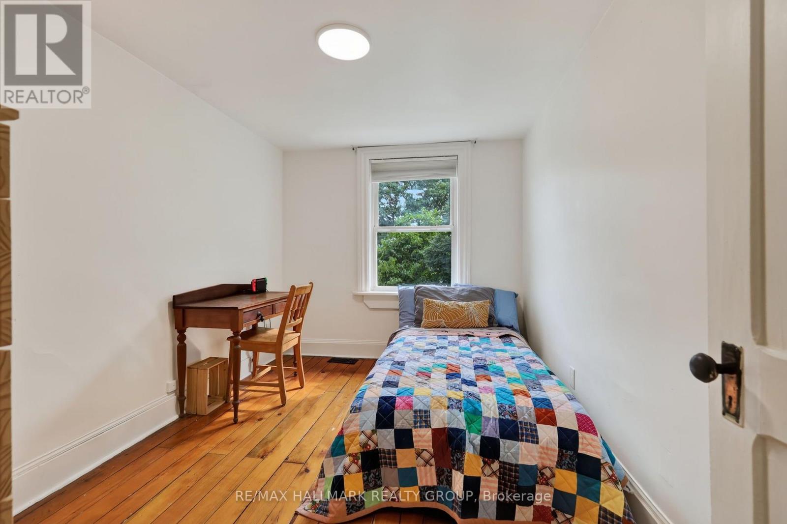 664 Center Street Property Photo 27