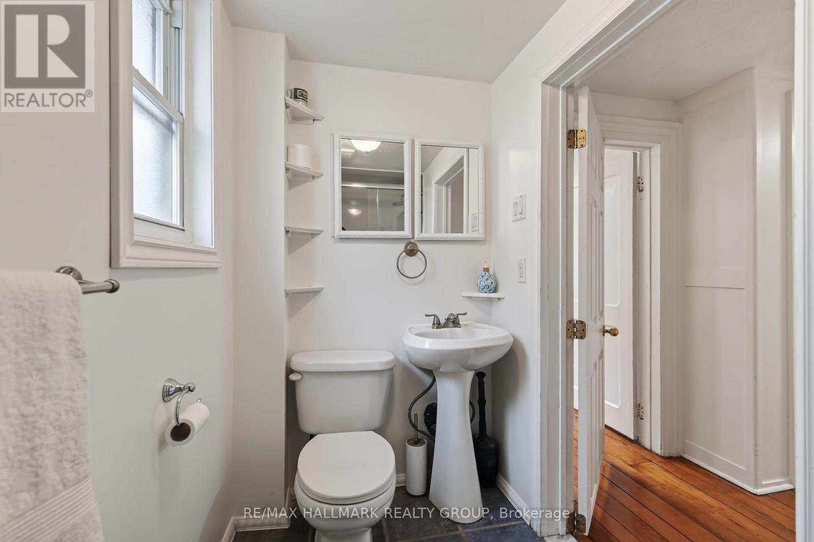 664 Center Street Property Photo 29