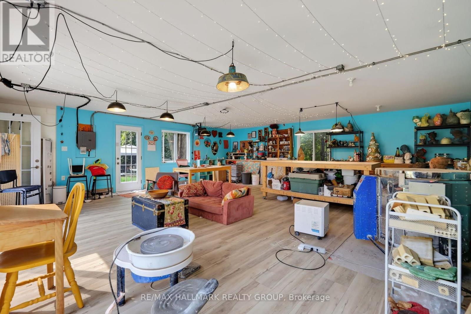 664 Center Street Property Photo 33