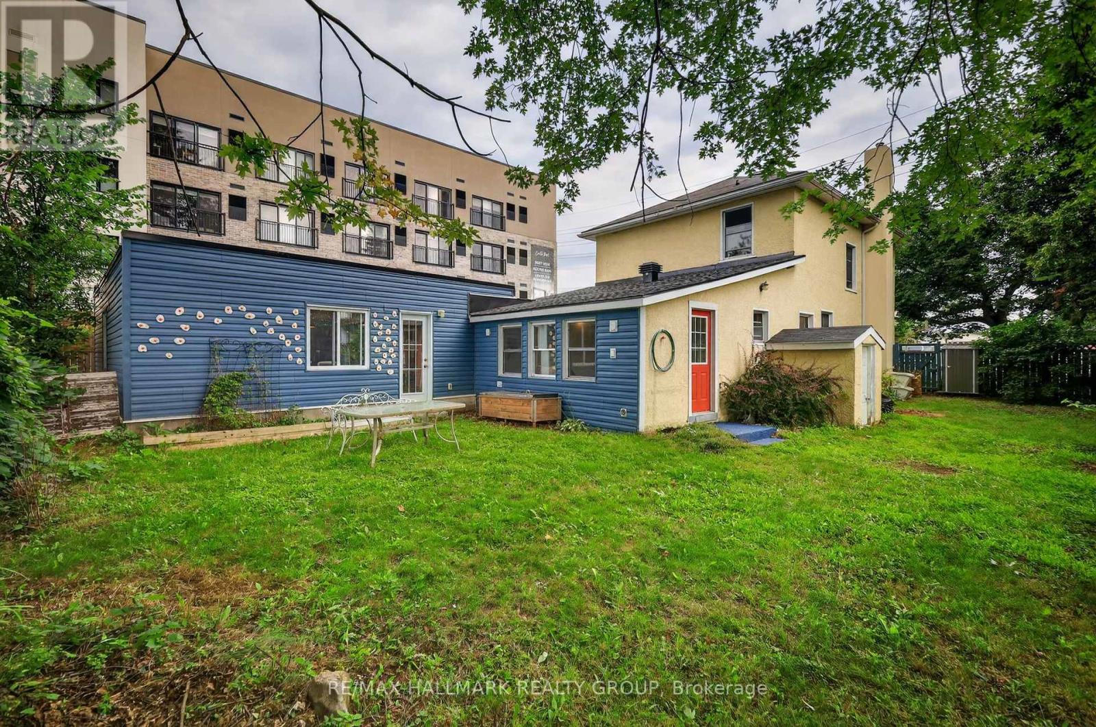 664 Center Street Property Photo 36