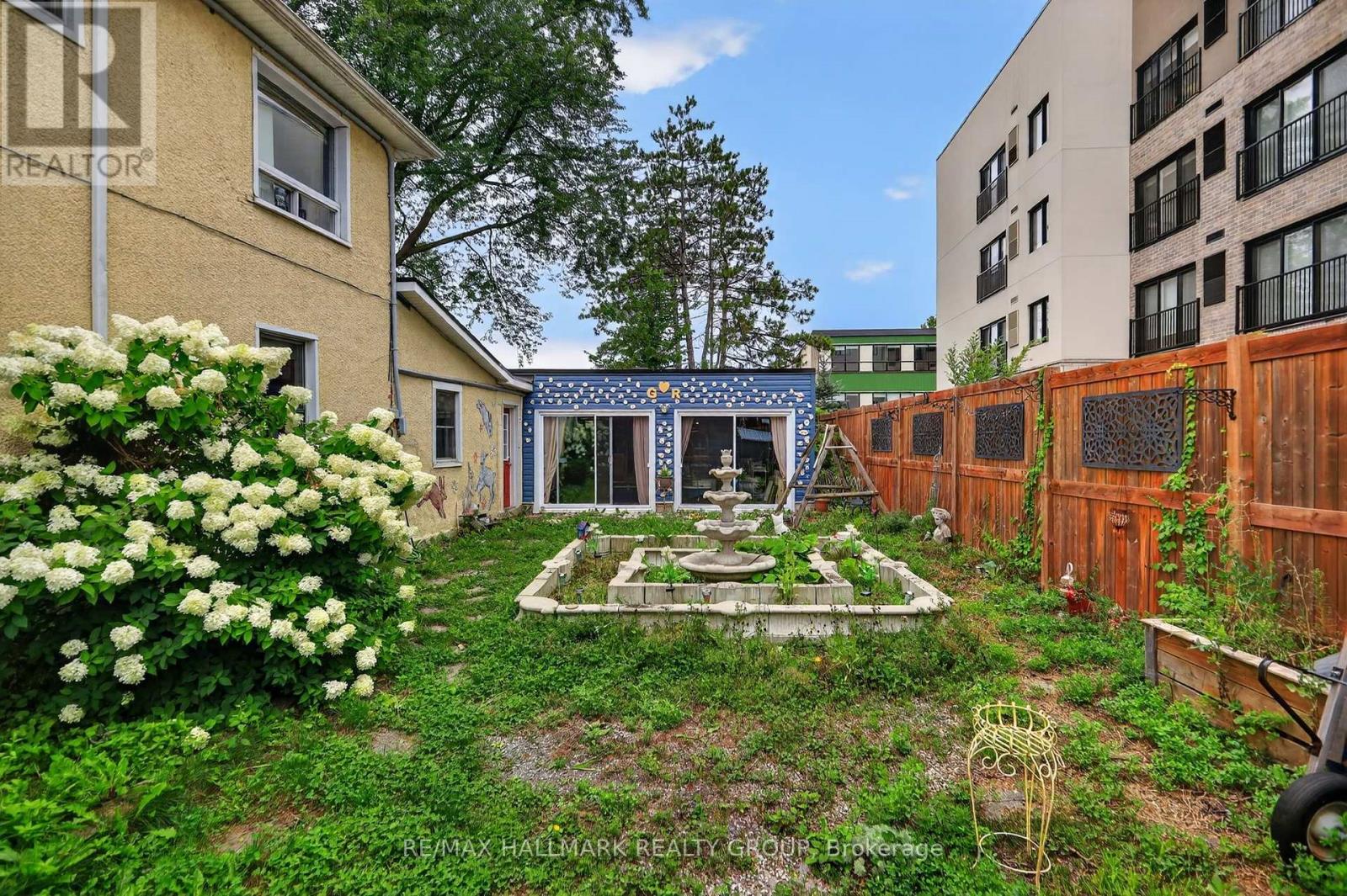 664 Center Street Property Photo 38
