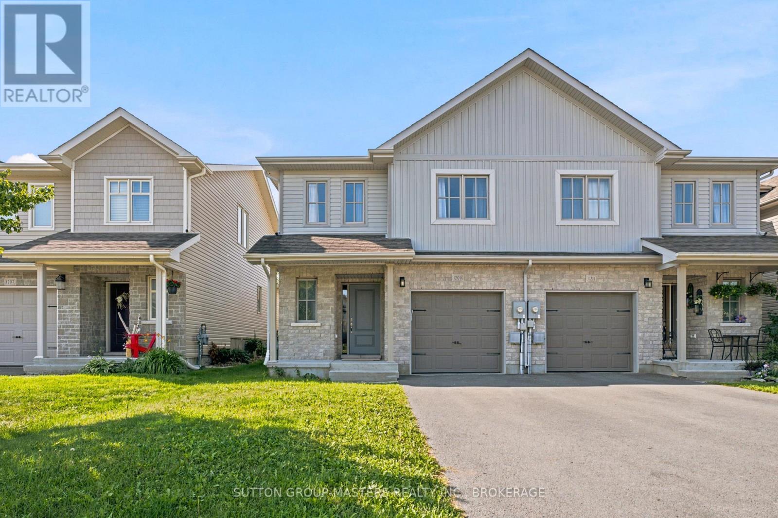 1209 Carfa Crescent Property Photo 1
