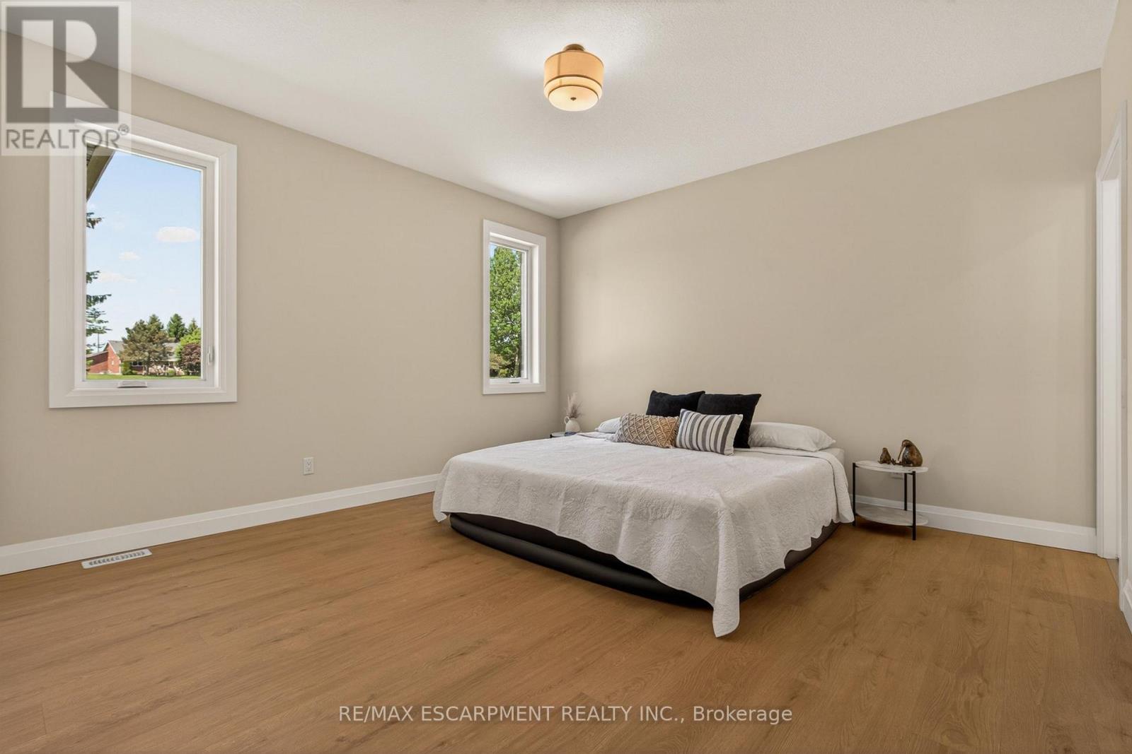 108 St. Michael's Street Property Photo 7