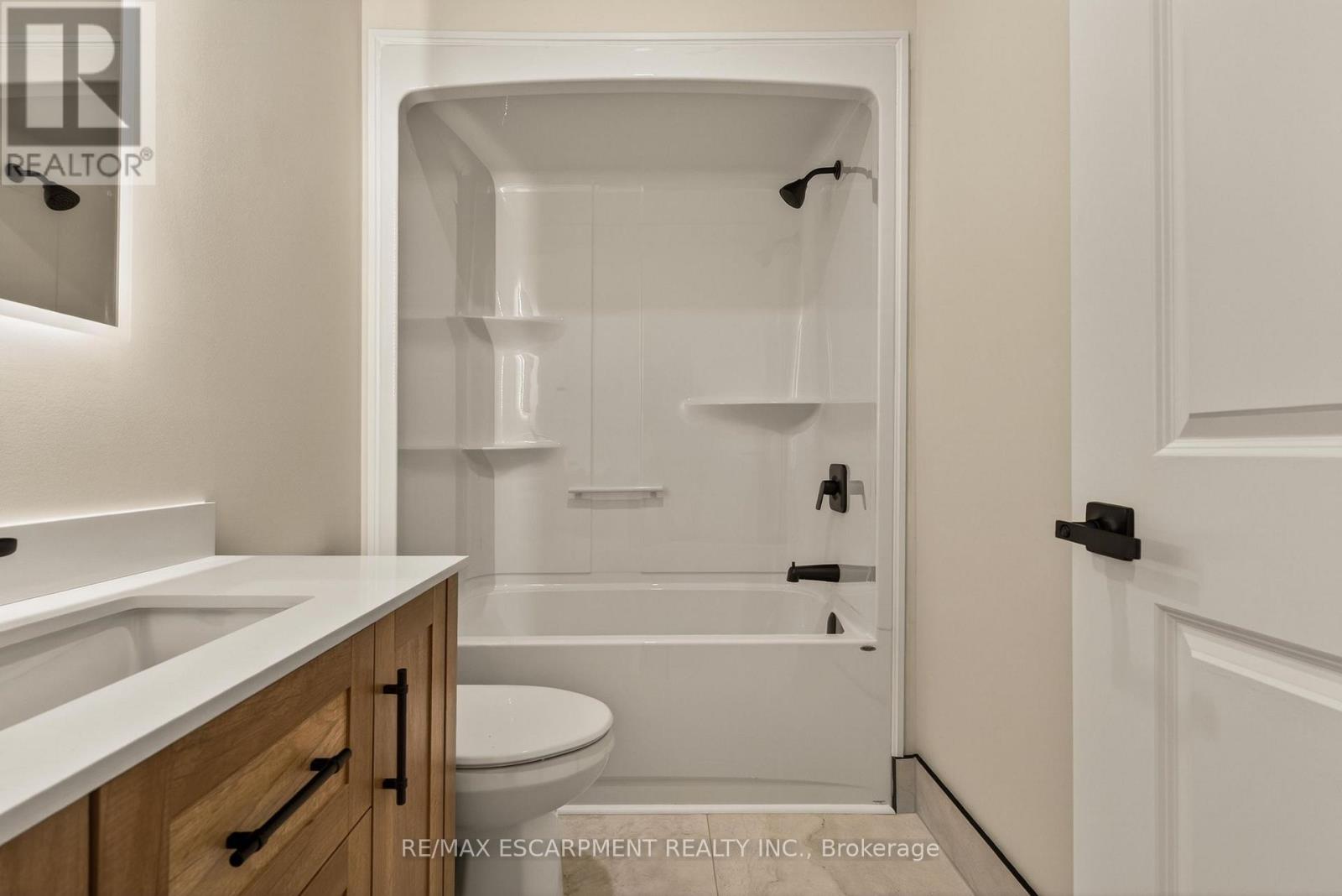108 St. Michael's Street Property Photo 14