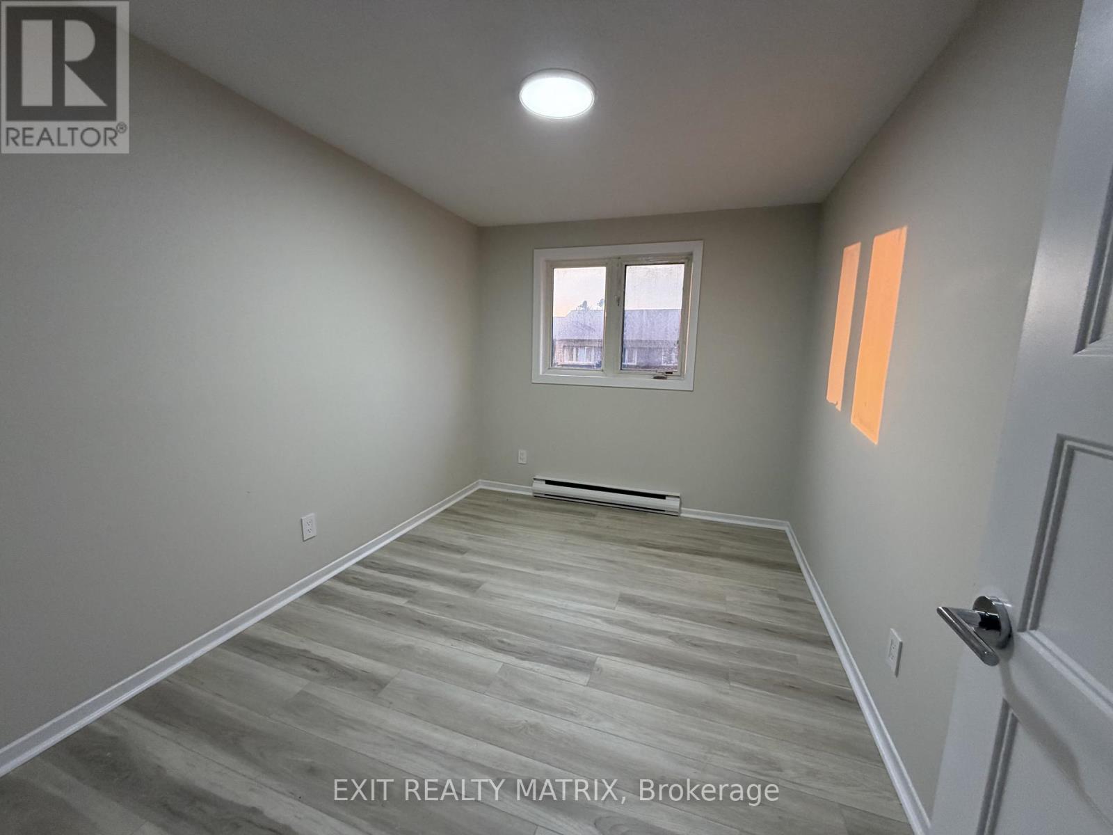 50 - 2610 Draper Avenue Property Photo 9