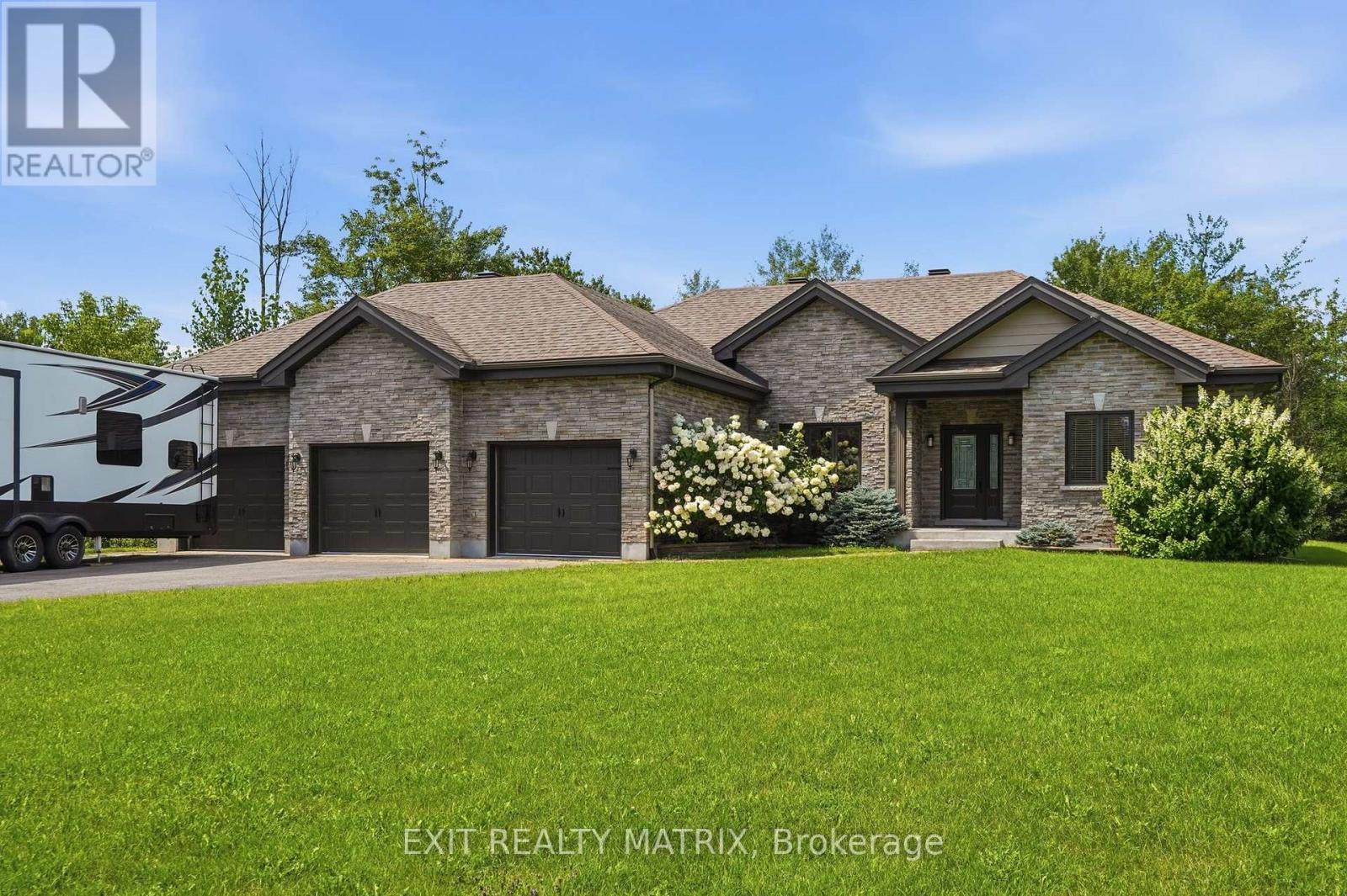 501 Du Parc Road Property Photo 3