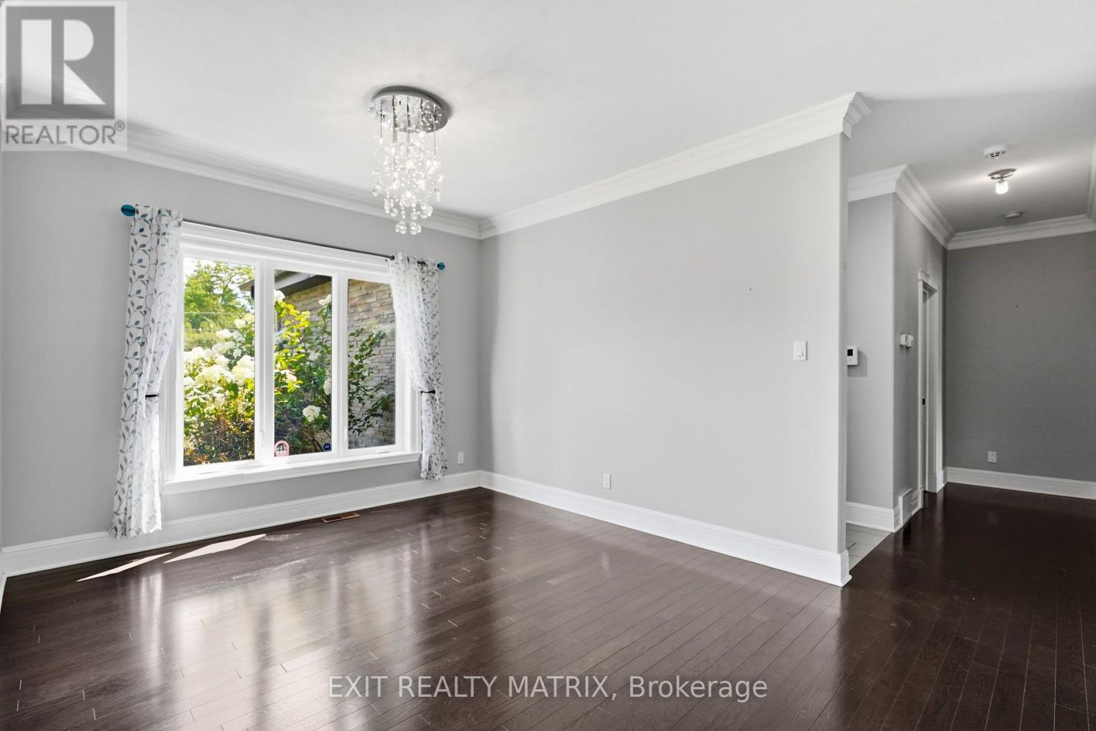 501 Du Parc Road Property Photo 6