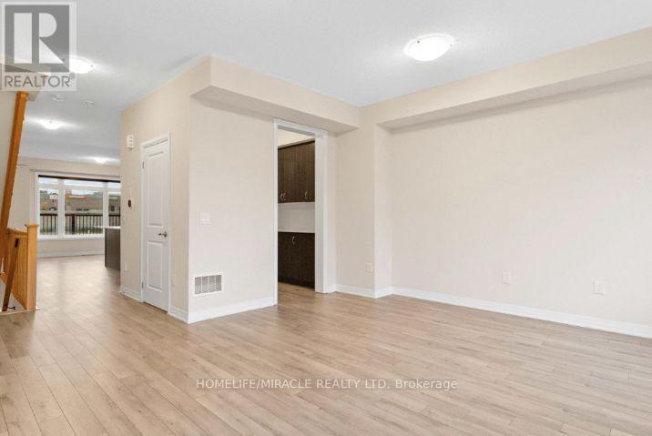 109 - 585 Colborne Street E Property Photo 11