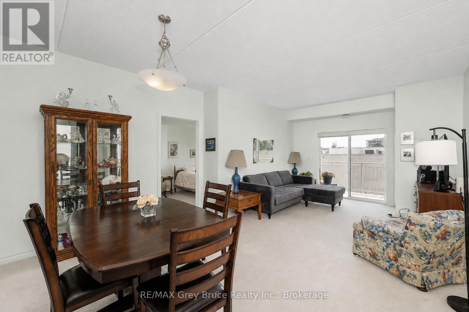 204 - 1050 1st Avenue W Property Photo 10