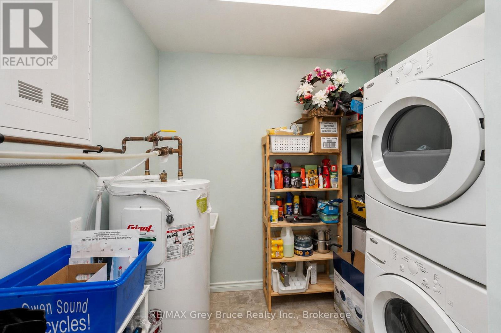 204 - 1050 1st Avenue W Property Photo 26