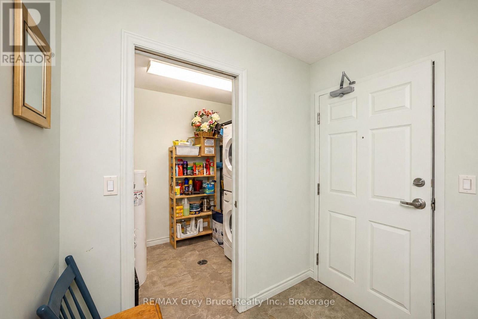204 - 1050 1st Avenue W Property Photo 27