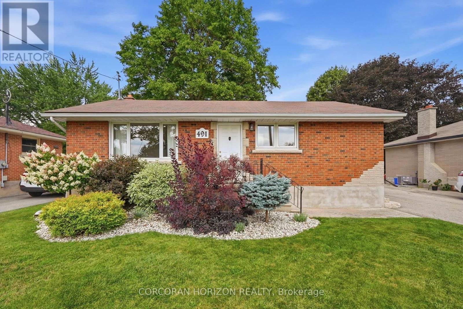 491 ST GEORGE STREET E Property Photo 1