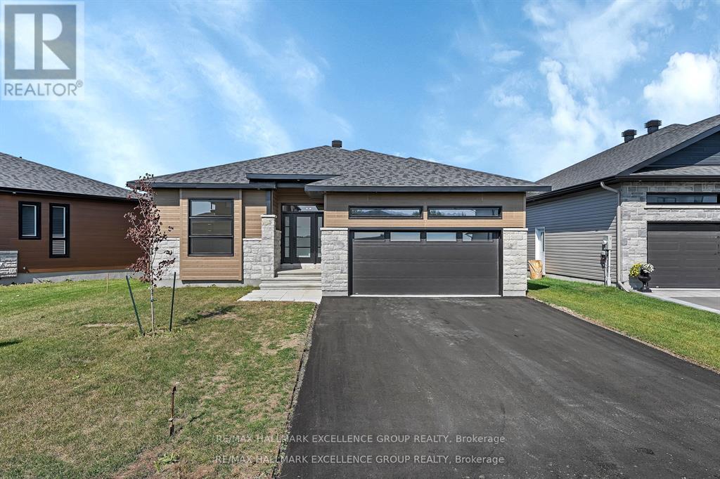 1345 DIAMOND STREET Property Photo 1