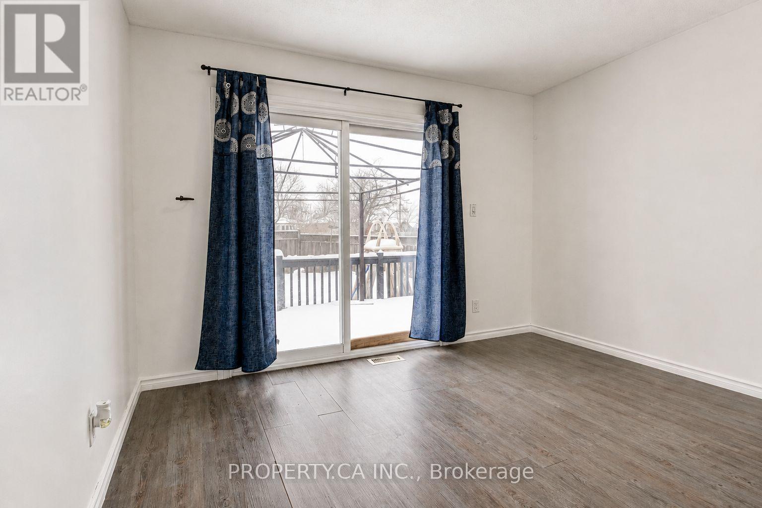 Upper - 71 Highpark Avenue Property Photo 11