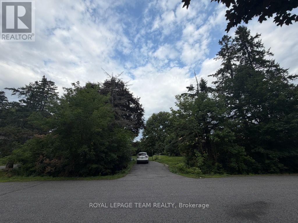 3044 Upper Otterson Place Property Photo 1