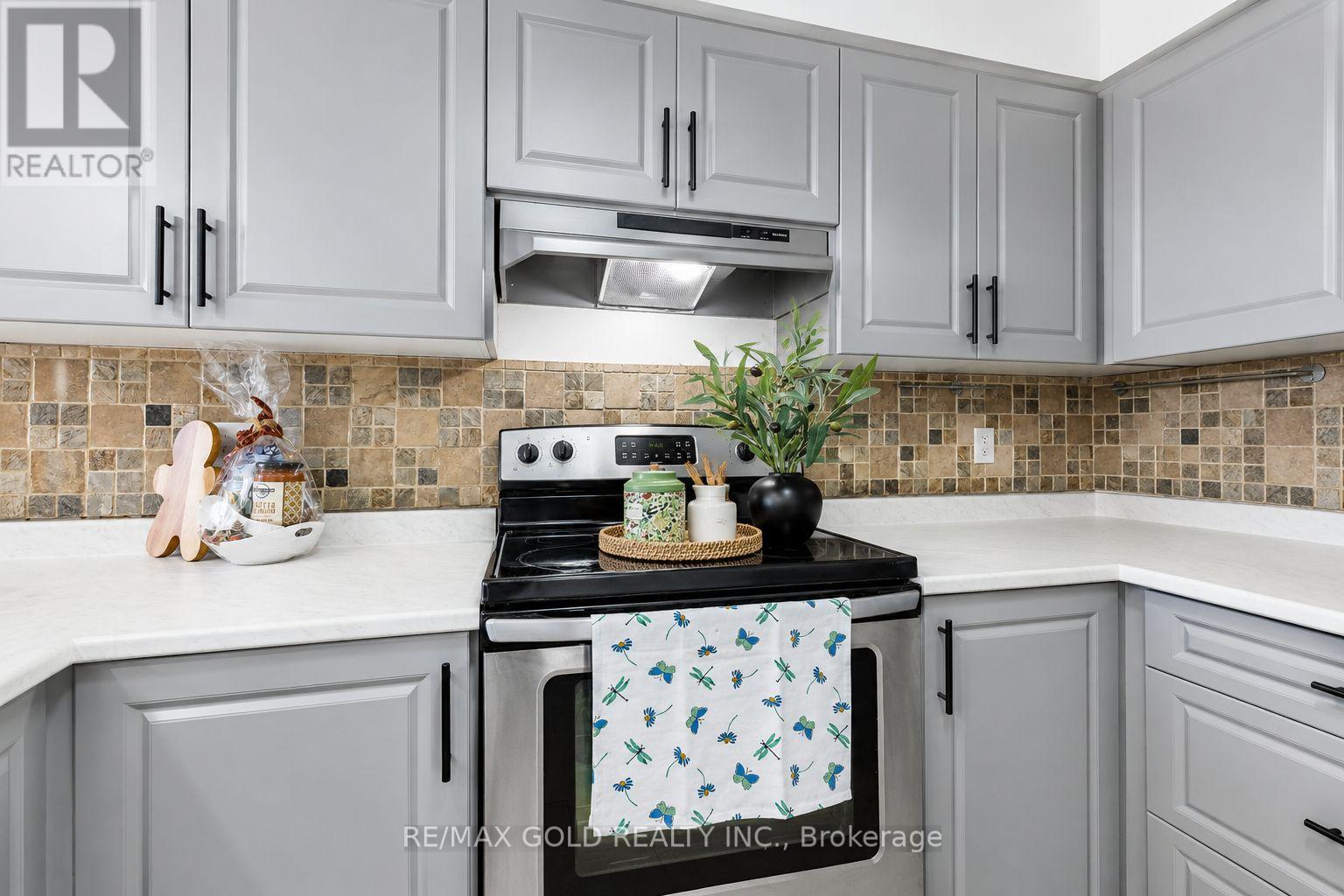 5a - 50 Howe Drive Property Photo 6